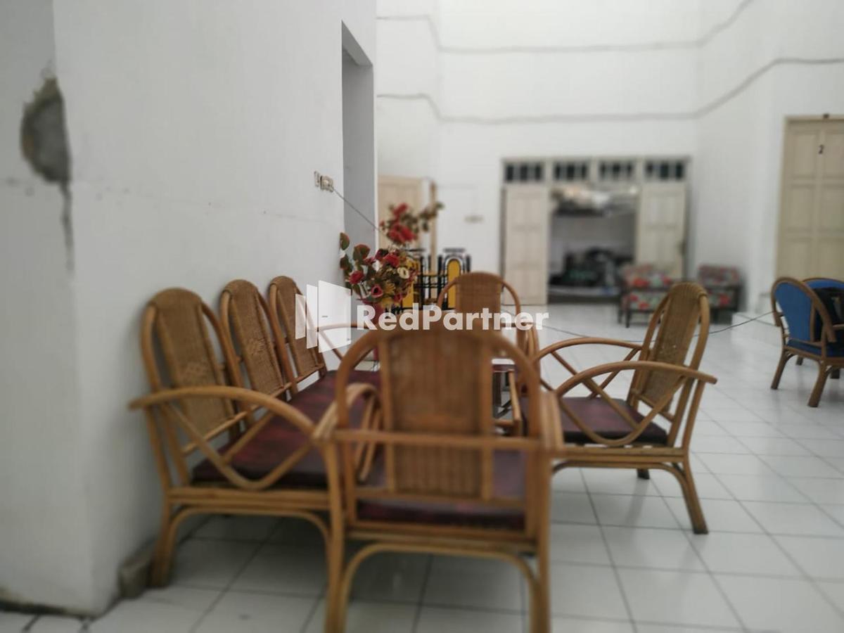 Hotel Samrat Palu Esterno foto